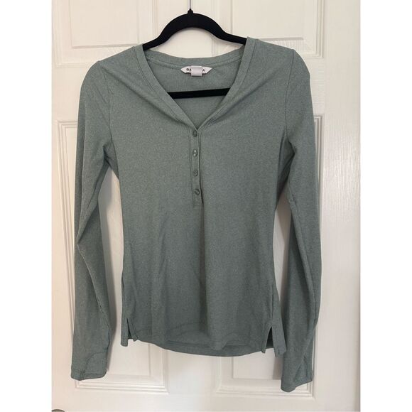 Athleta top size small petite - Picture 1 of 3